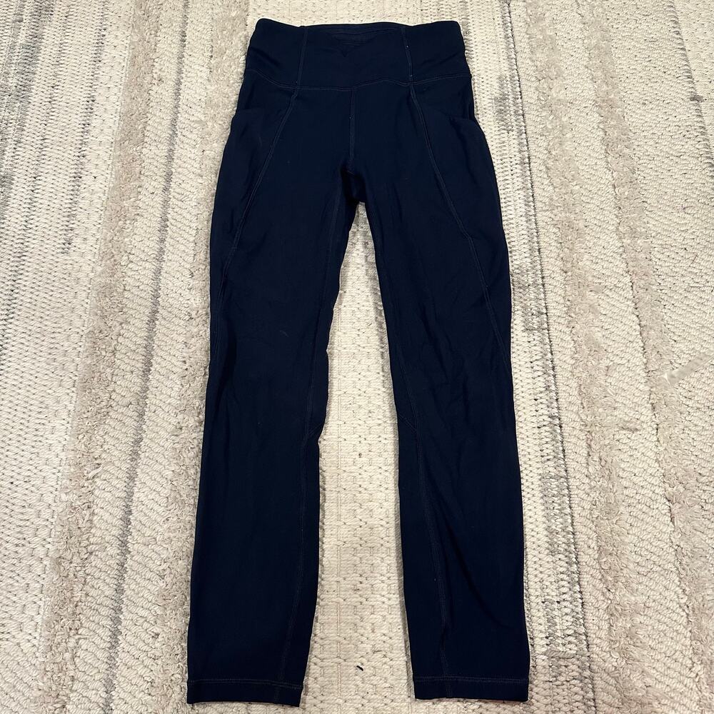 LULULEMON Women's Time To Sweat Crop 23" Size 2 In True Navy